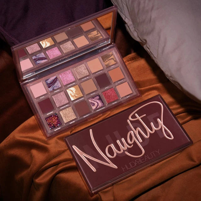 HUDA BEAUTY β Naughty Nude Eyeshadow Palette